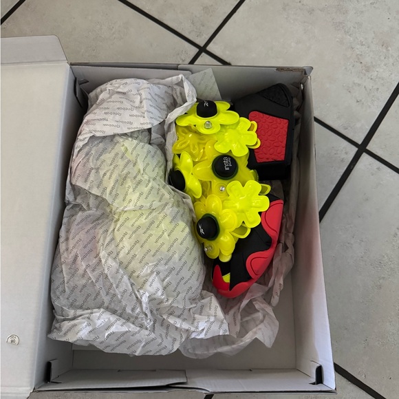 noir kei ninomiya insta pump sneakers - Picture 5 of 9